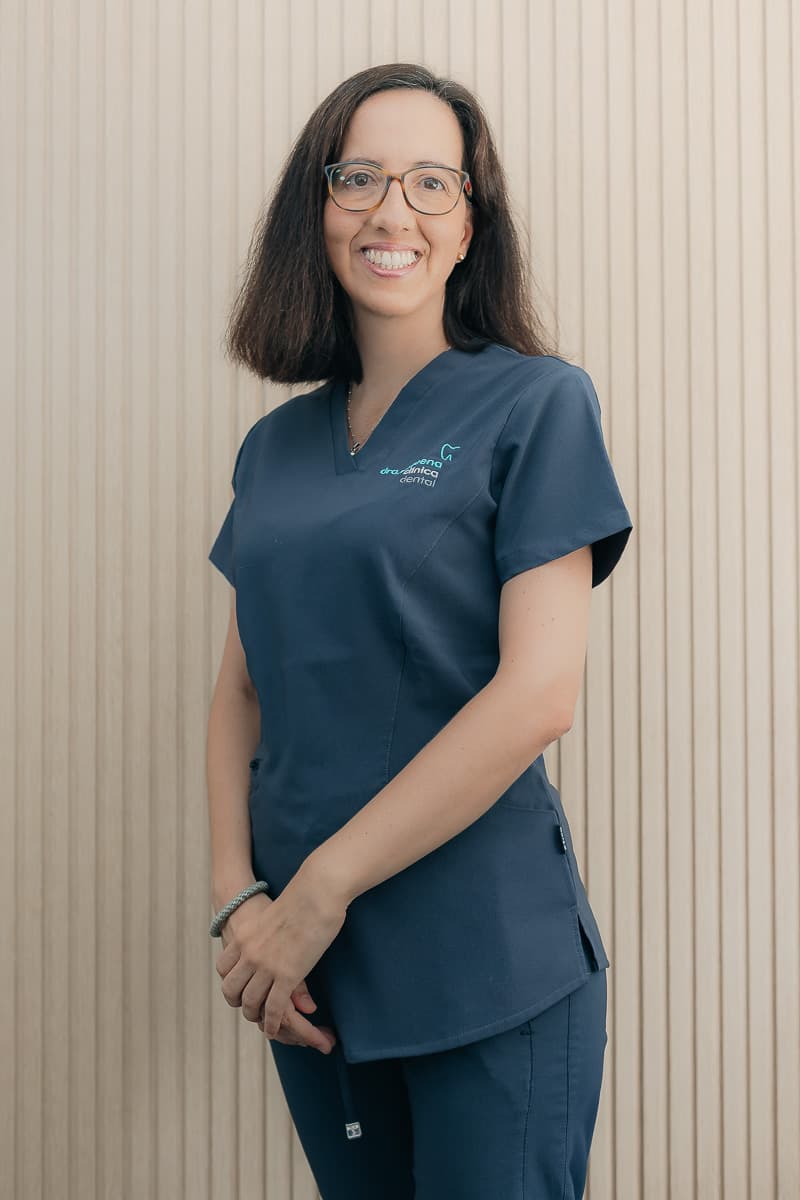Dra. María Calderón_Odontopediatra en Clínica Dental Requena